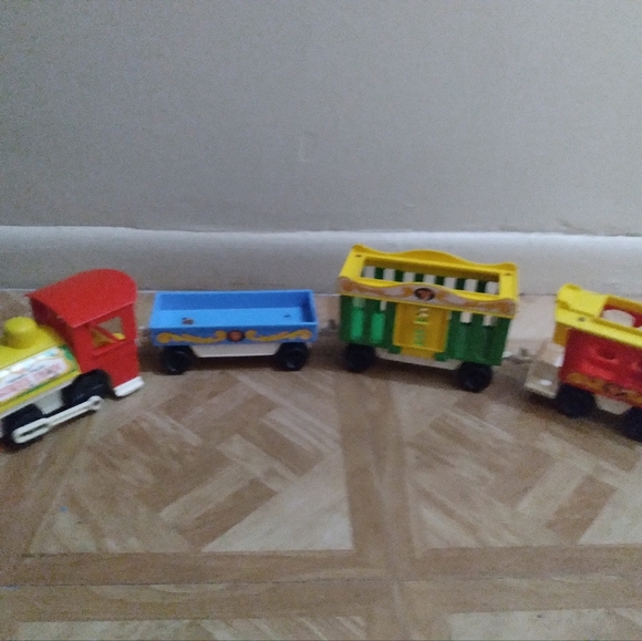 Vintage 1973 Fisher Price Little People train - Picture 1 of 7
